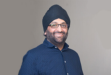 Dr Panesar - Birmingham Orthodontics Sutton Coldfield
